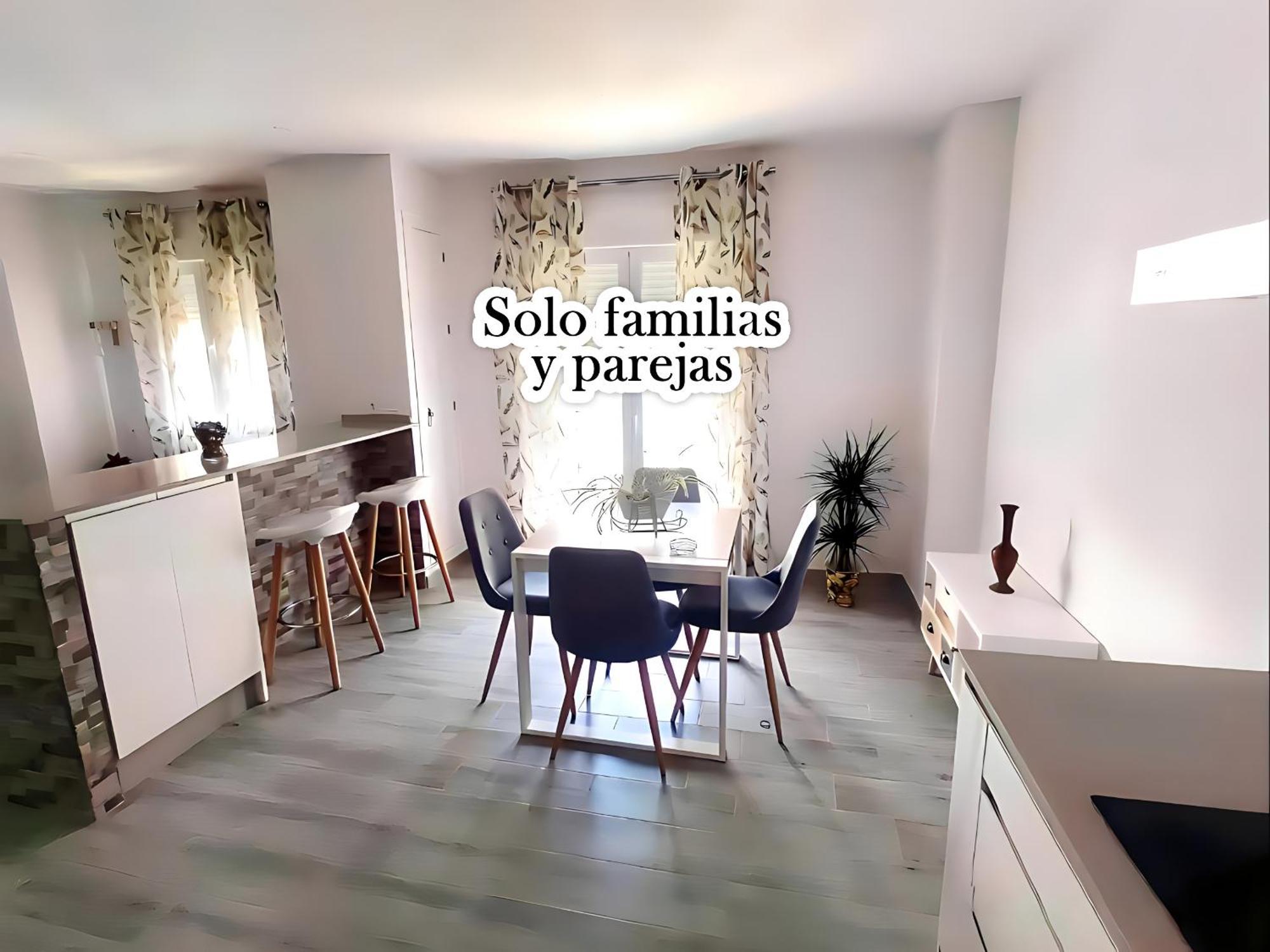 Appartamento Nazareno Familias Y Parejas *